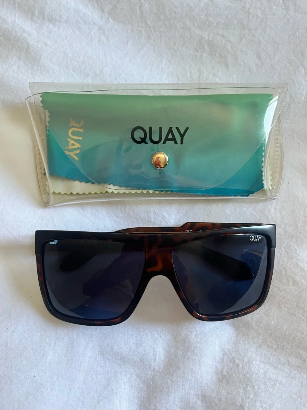 Quay BarnumTortoiseshell Shield Oversized Sunglasses - Brown/Black Lenses